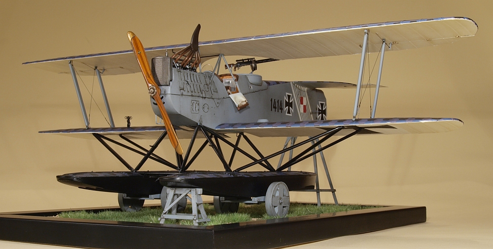 Hansa-Brandenburg W12