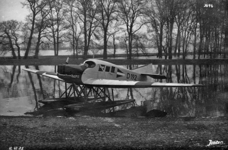 Junkers F-13