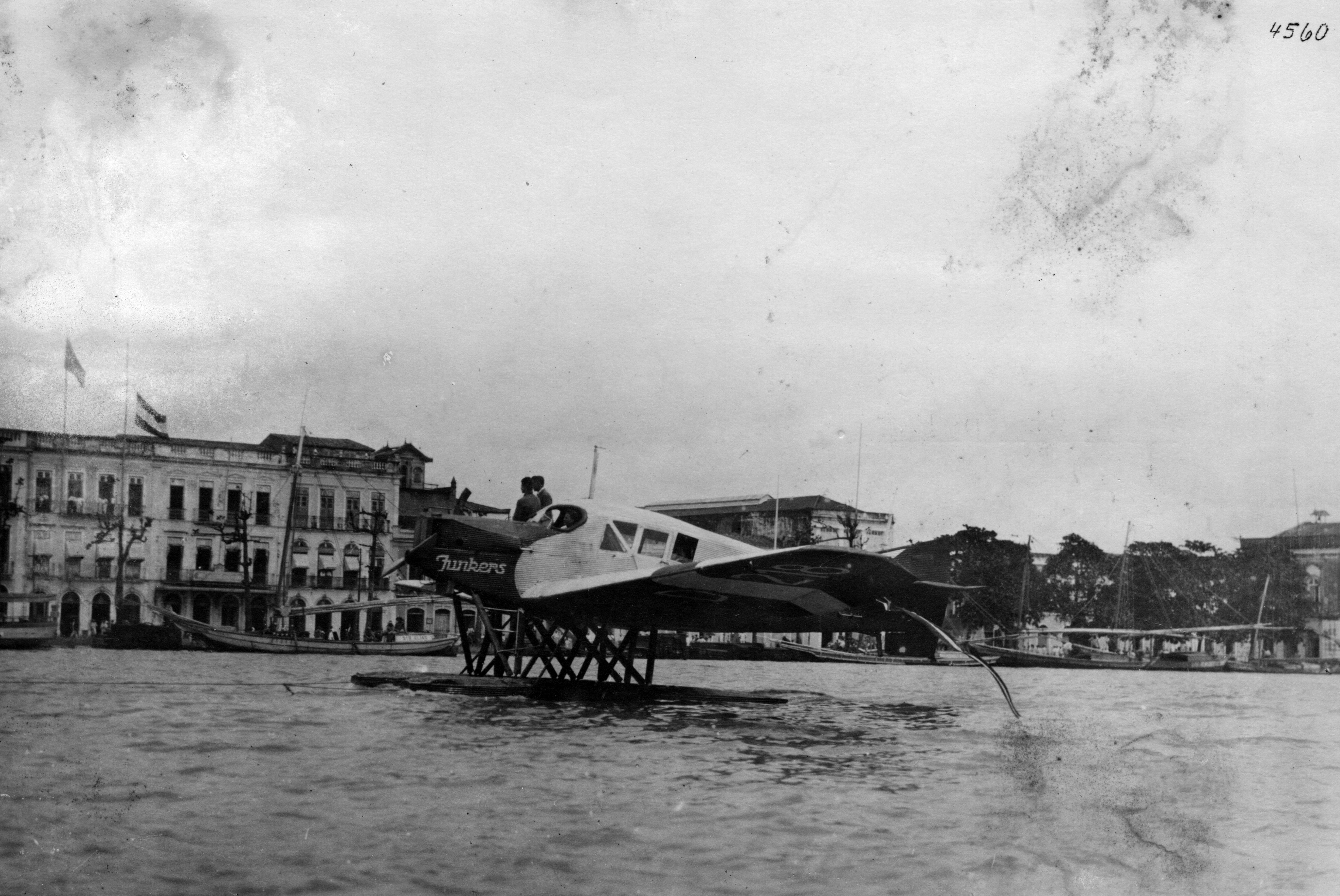 Junkers F-13