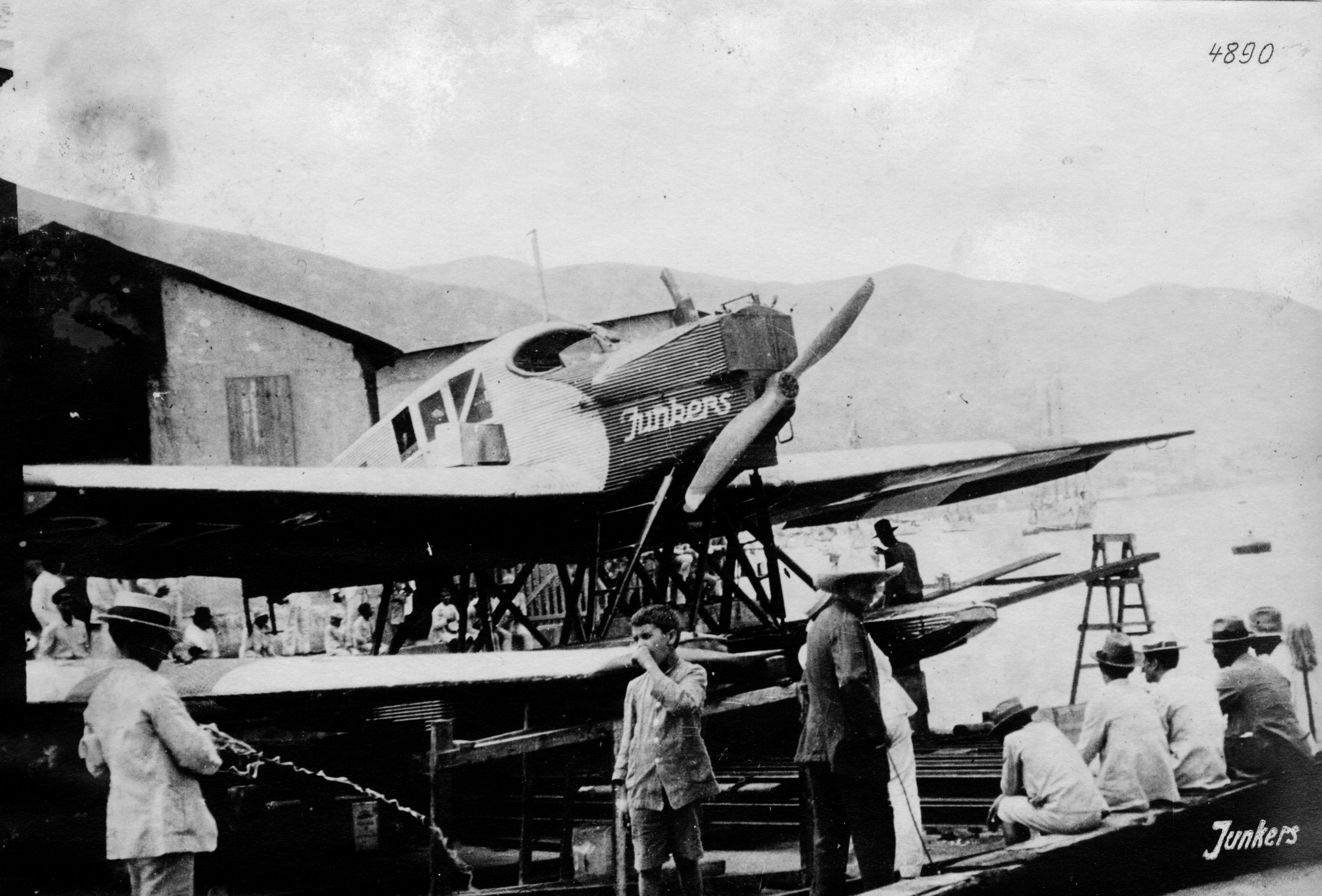 Junkers F-13