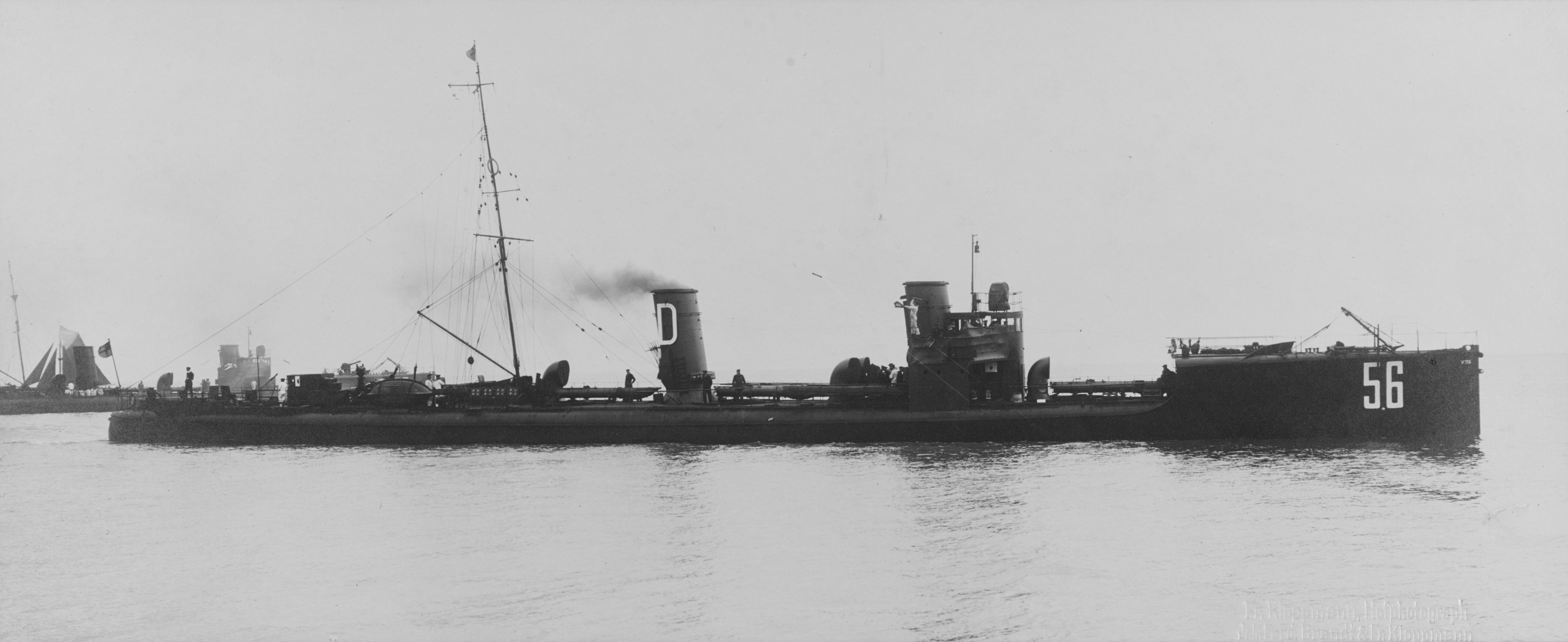 V156
