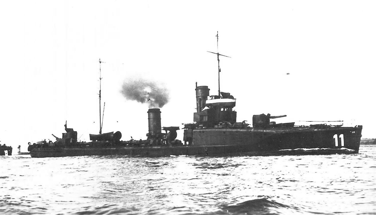 G11