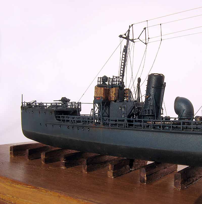 V105